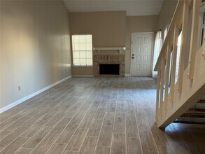 11917 Bob White Dr in Houston, TX - Building Photo - Building Photo