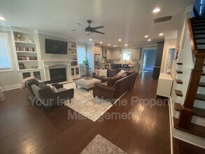 137 Flora Ave NE in Atlanta, GA - Building Photo - Building Photo