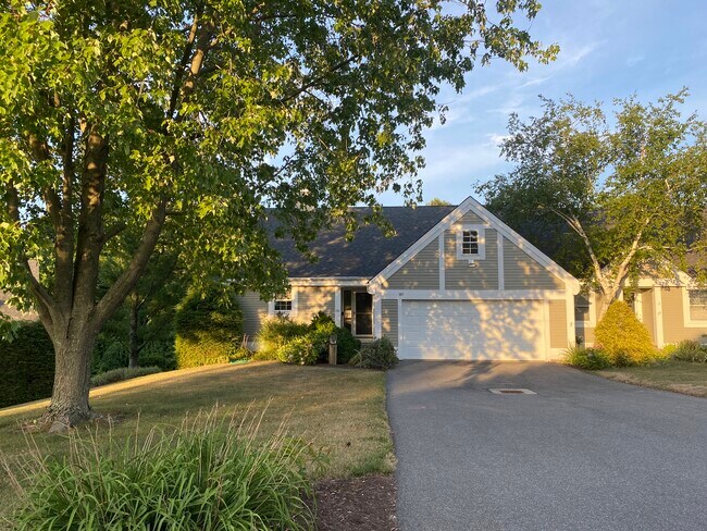 101 Legend Hill Rd in Madison, CT - Building Photo - Building Photo