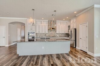 1858 Montgomery Bell Rd in Zephyrhills, FL - Building Photo - Building Photo