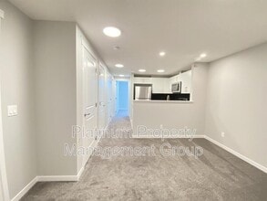 1090 Mahogany Blvd SE in Calgary, AB - Building Photo - Building Photo