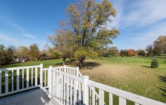 431 NW Barstow St, Unit 4 in Waukesha, WI - Building Photo - Building Photo