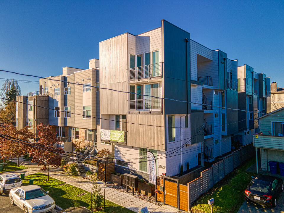 BalCro Apartments in Seattle, WA - Foto de edificio