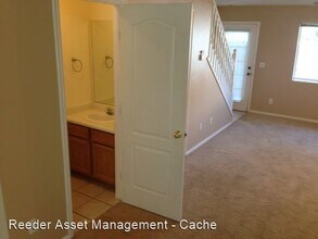 12 Fairway Ln in Logan, UT - Foto de edificio - Building Photo