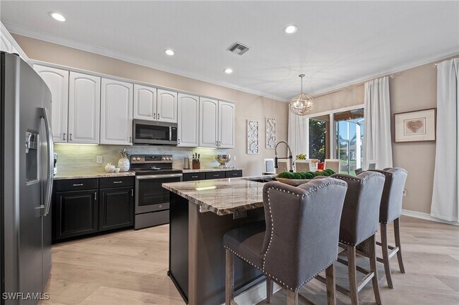 14321 Manchester Dr in Naples, FL - Building Photo - Building Photo