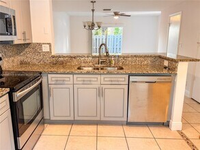 1921 NE 15th Ave in Fort Lauderdale, FL - Building Photo - Building Photo