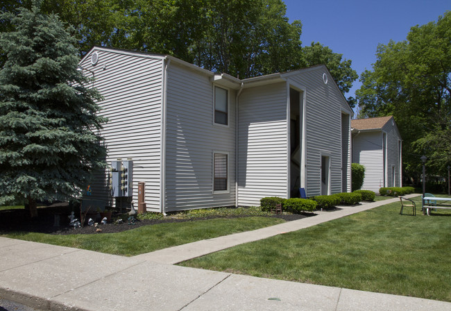 Devonshire West in West Jefferson, OH - Building Photo - Building Photo