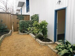 4214 Swiss Ave in Dallas, TX - Building Photo - Building Photo