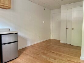 458 Beacon St, Unit A in Boston, MA - Building Photo