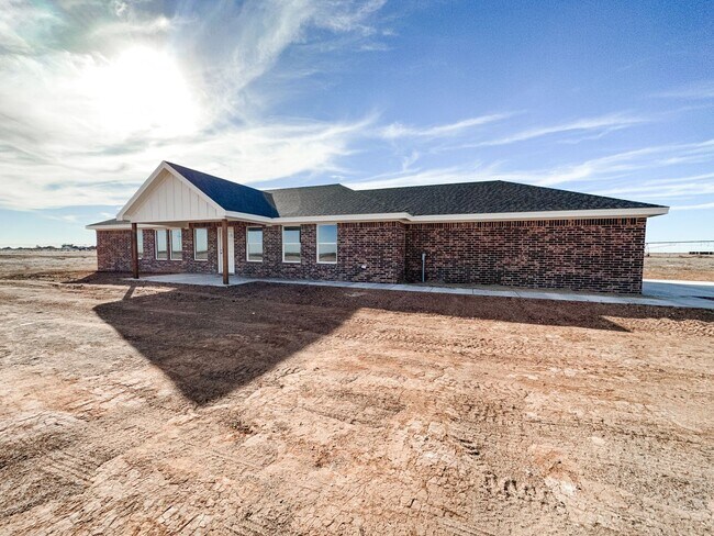 10705 N County Rd 2800 in Lubbock, TX - Building Photo - Building Photo