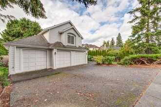 17506 53rd Pl W in Lynnwood, WA - Building Photo - Building Photo