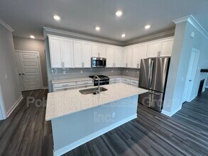 1674 Garwood Dr in Westfield, IN - Foto de edificio - Building Photo