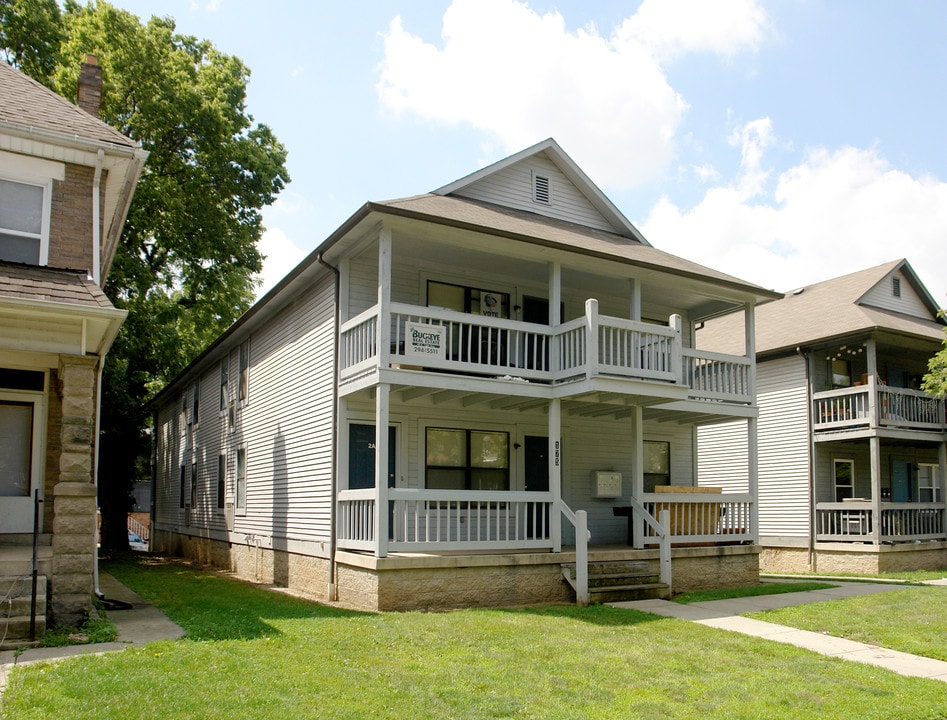 175 E 13th Ave in Columbus, OH - Foto de edificio