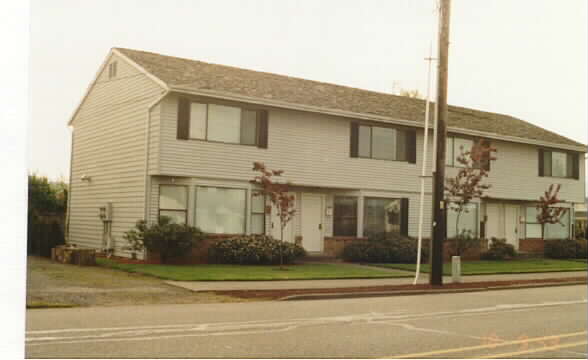 3047 Porter St in Enumclaw, WA - Building Photo