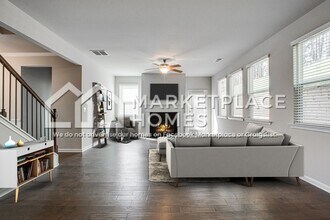 6715 Hill Rock Ln in Fairburn, GA - Building Photo - Building Photo