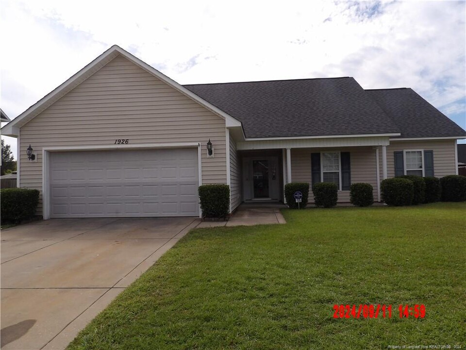 1926 Tinman Dr in Fayetteville, NC - Building Photo