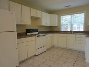 397 Buena Vista Ave in Athens, GA - Building Photo - Building Photo