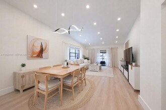 769 Banks Rd in Margate, FL - Building Photo - Building Photo