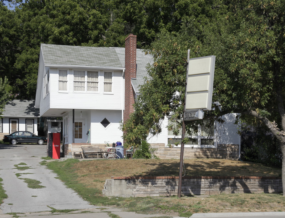 6 N Locust St in Glenwood, IA - Foto de edificio