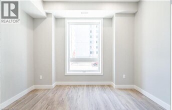 102 Wellington St N in Hamilton, ON - Building Photo - Building Photo