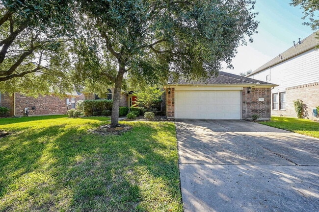 2726 Redwick Dr in Spring, TX - Foto de edificio - Building Photo