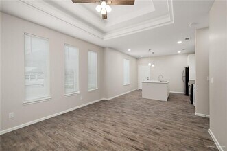 11 Petri Dr in Weslaco, TX - Building Photo - Building Photo