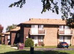 Foxwood Hills in South Beloit, IL - Building Photo - Building Photo