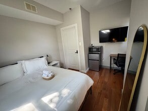 157 Bidwell Ave, Unit 2 in Jersey City, NJ - Foto de edificio - Building Photo