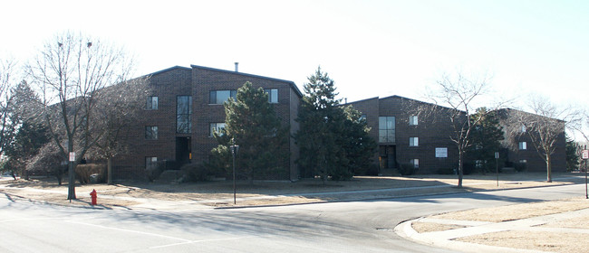 The Regency Square Apartments in Elk Grove Village, IL - Building Photo - Other