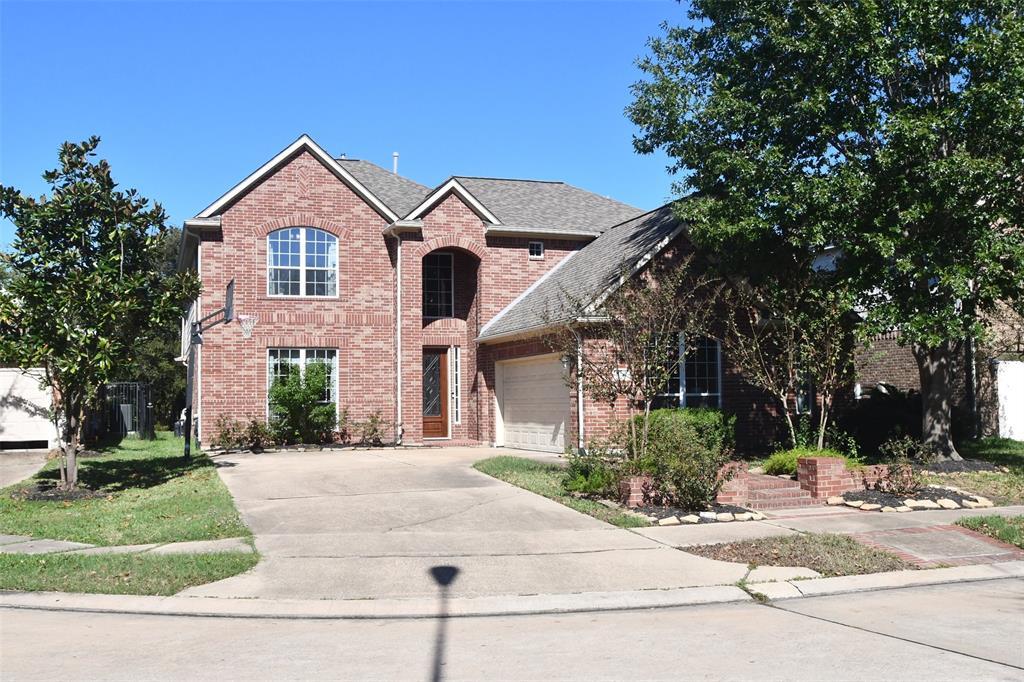 18526 W Laura Shore Dr in Cypress, TX - Foto de edificio