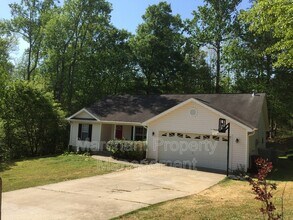 210 Abigail Ln in Greer, SC - Building Photo - Building Photo