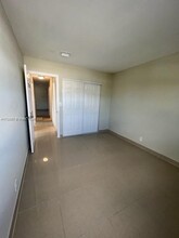 939 Magnolia Dr in West Palm Beach, FL - Building Photo - Building Photo