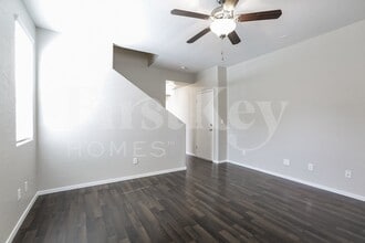 8189 Cape Ito Ct in Las Vegas, NV - Foto de edificio - Building Photo