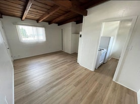 134 S Crimea St in Ventura, CA - Building Photo