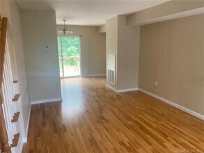 54 Tridell Dr in Southington, CT - Building Photo - Building Photo