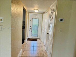 8110 Sunrise Lakes Blvd in Sunrise, FL - Building Photo - Building Photo
