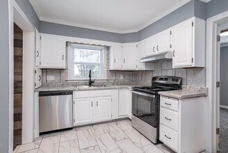 801 Lake View Dr in Wausau, WI - Building Photo - Building Photo