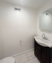 1241 Orthodox St in Philadelphia, PA - Foto de edificio - Building Photo