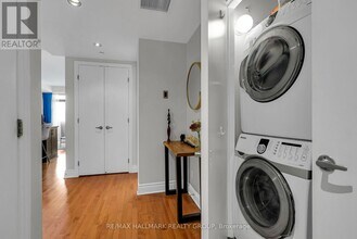 808 Bronson Ave in Ottawa, ON - Building Photo - Building Photo