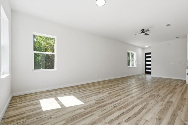 1 Fanshawe Ln in Palm Coast, FL - Building Photo - Building Photo