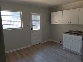 821 7th Ave, Unit B in Albany, GA - Building Photo - Building Photo