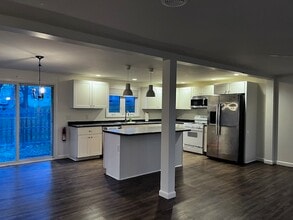 172 S Maple St in Vergennes, VT - Building Photo - Building Photo