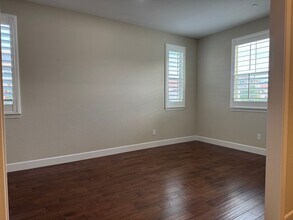 5297 Maddux Way in Roseville, CA - Building Photo - Building Photo