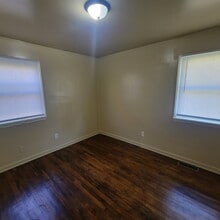 1941 New Haven Dr in Indianapolis, IN - Building Photo - Building Photo