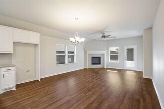 364 Bonita St in Hudson Oaks, TX - Building Photo - Building Photo