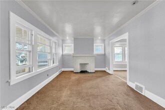 18802 Cherokee Ave in Cleveland, OH - Building Photo - Building Photo