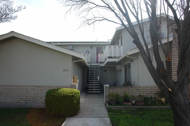 1076 Reeve St in Santa Clara, CA - Building Photo - Building Photo