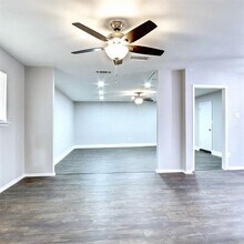 5713 Bowling Dr in Watauga, TX - Building Photo - Building Photo