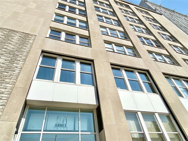 1511 Locust St in St. Louis, MO - Building Photo - Building Photo