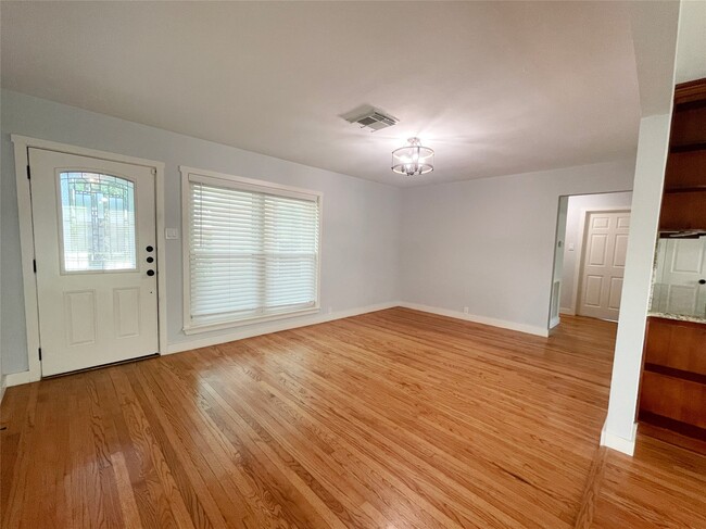 property at 2015 Ansbury Dr